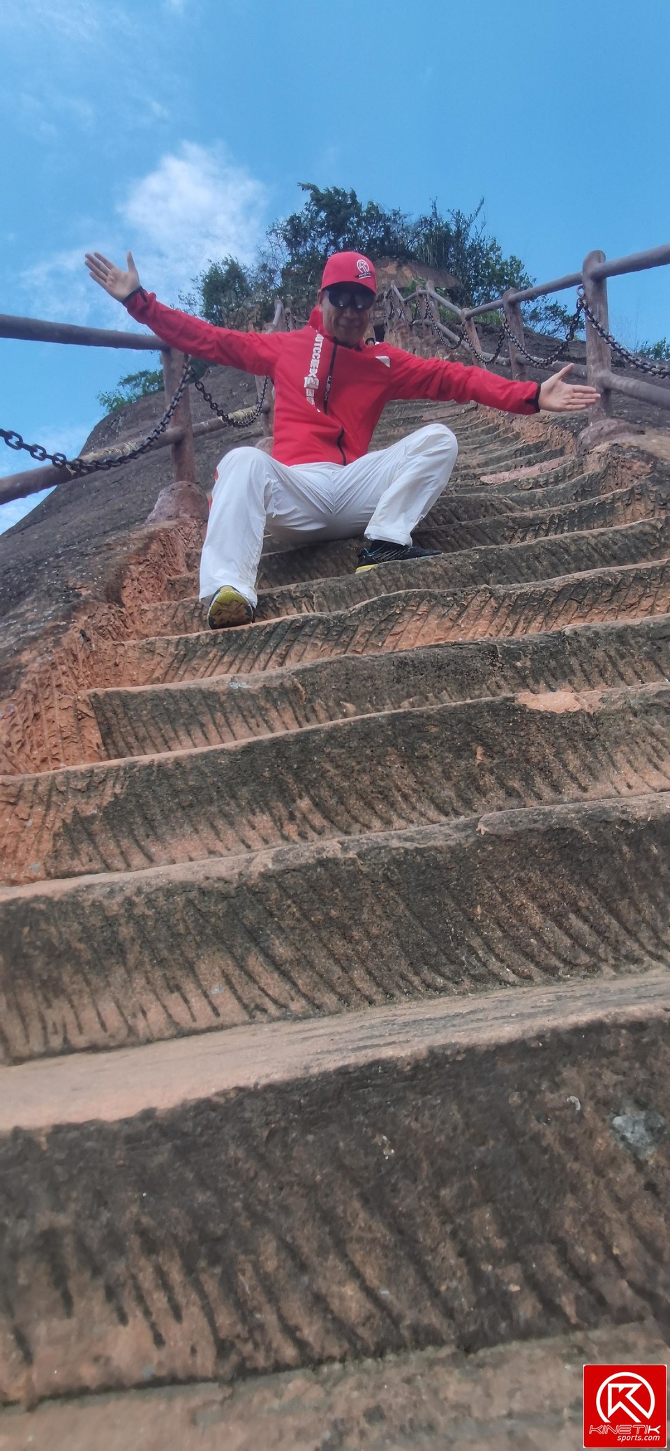 Ao6VKyK4E3-mLxkFvDWlSLB_-o9VnGB1XnkVGgIC9BrBduVV2g7aeqWkIiA9lTn9