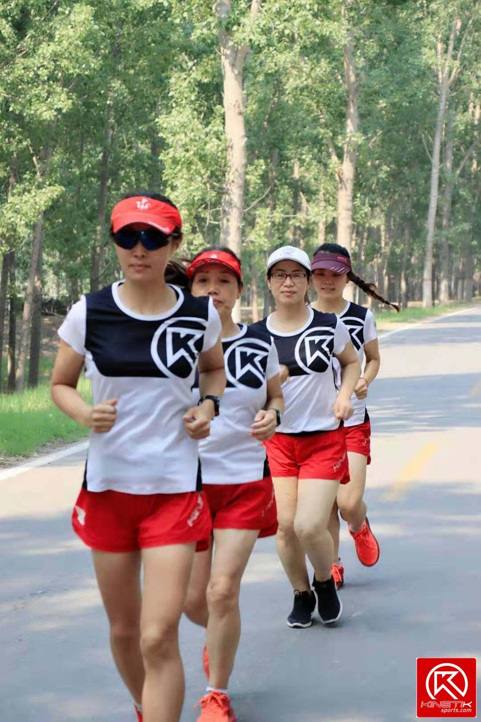 5NmhIfyrLi8I-uumuOuHDpchUOSxXiNEU0F1trDx3p6ye6iSH78Nz-ungEshmYrP