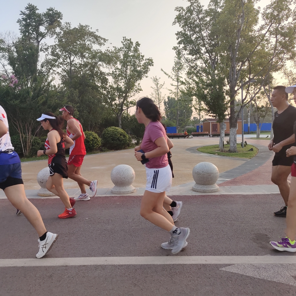 Jawu-DUTaFeY_PsLvtbZGuvpy2AbegYKw123NGGTB5S9kD-fL86Lxzzq0bhwfS67