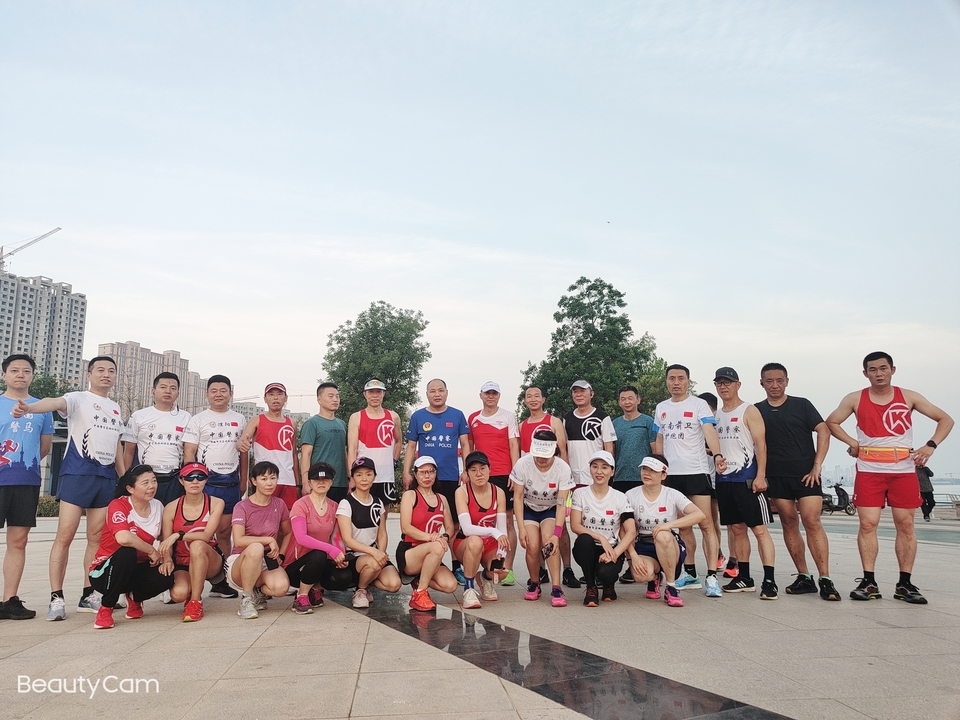 Jawu-DUTaFeY_PsLvtbZGvoYjJqk2UmD2DRMXYFgT2Jt7YWQnGQR2dBkd8KdbPfj