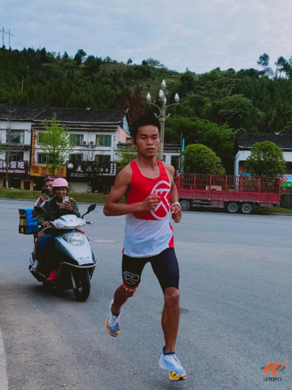 OU94jctjP1Jfx1HhWZSDUgkOkCvbHrxG5eV25muWgPdND-xylw24AIfIp3bloNj5