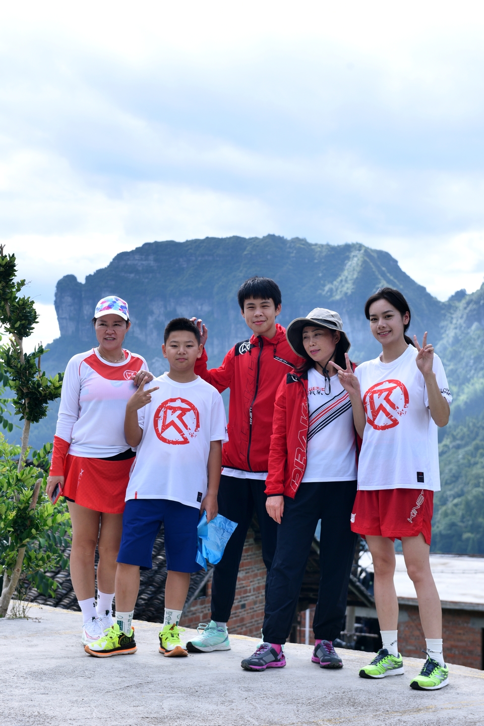 JmM_wIV4mWbLvRhijvJf8ZpXzFxdDAbeuPKtrvsnUDVRwuHbU0VizXplhIJq5KBh