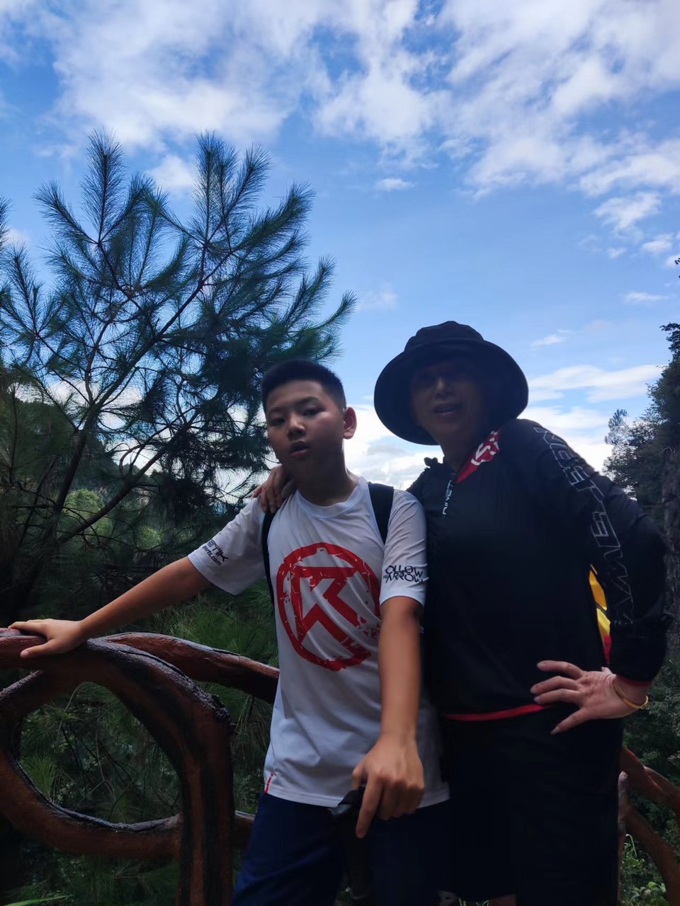 ZZL75LFcT8ZwJoNKgb-CVUnT_KcFADAR1IuAxIsjOknpOwFPZYTfg6w9GN0kfW4n