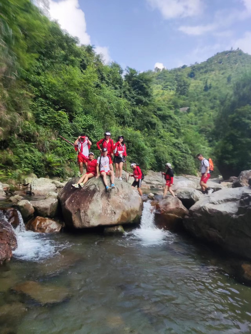 ZZL75LFcT8ZwJoNKgb-CVRiet_ULwb12jGkciyki0KA3Y8y1YwV68UDI9wR5h9jk