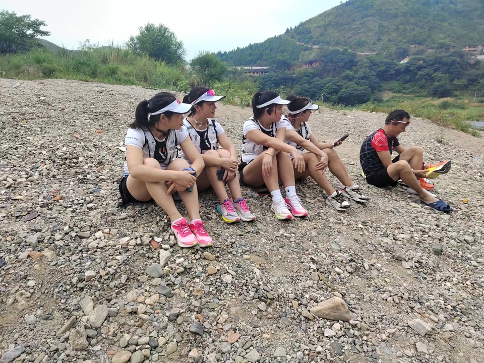 zL8oJABp_6d_iu_vfEGmcmmHtLNyiQkd7xixg_ywZiBeuNgSFIORQSi16CmeKlUO