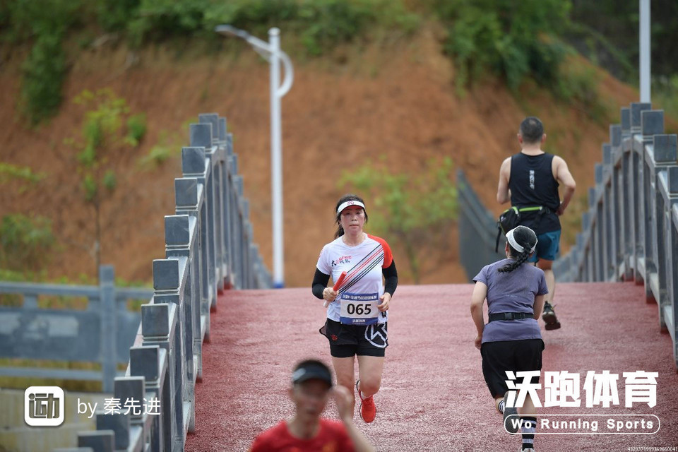 kMEXk-U4XYS8adFIp2xanhE10FbrIXD8JDtJ01Izlse2mDdBA1z6qJ1WWd-b252i