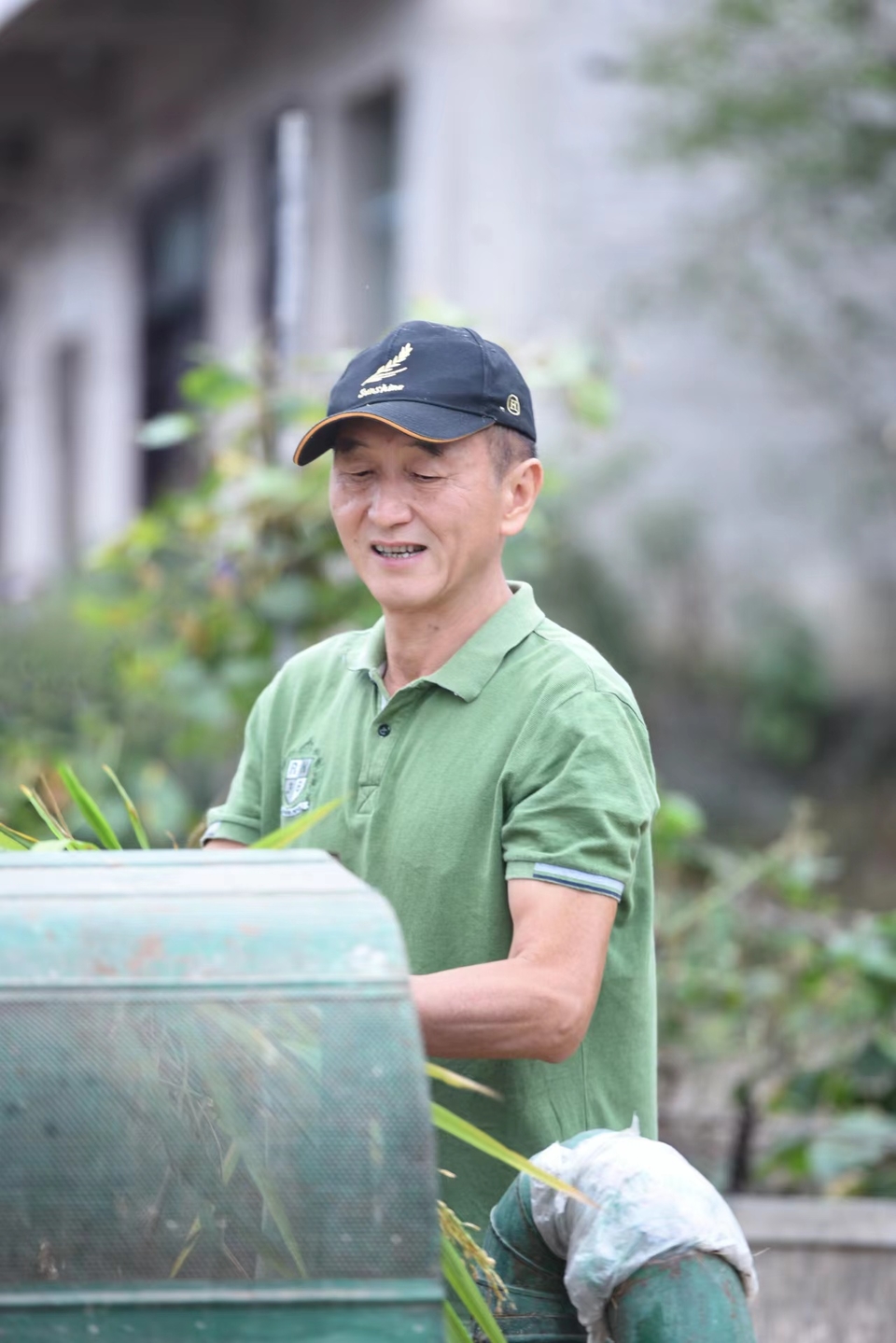 E9P6a1fG-nHnGiA0_XFBVIW5sAoXnfk-La8GxXx8pYxJwkCqCyMzRlnU5Rfmr-GA