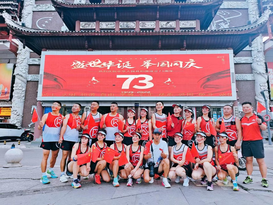 j_E4SF8NvxBGM-TnWrJlgGJleSPLw2nseJyHiU_vpdE484okp3xwu45bO94XIZ2L