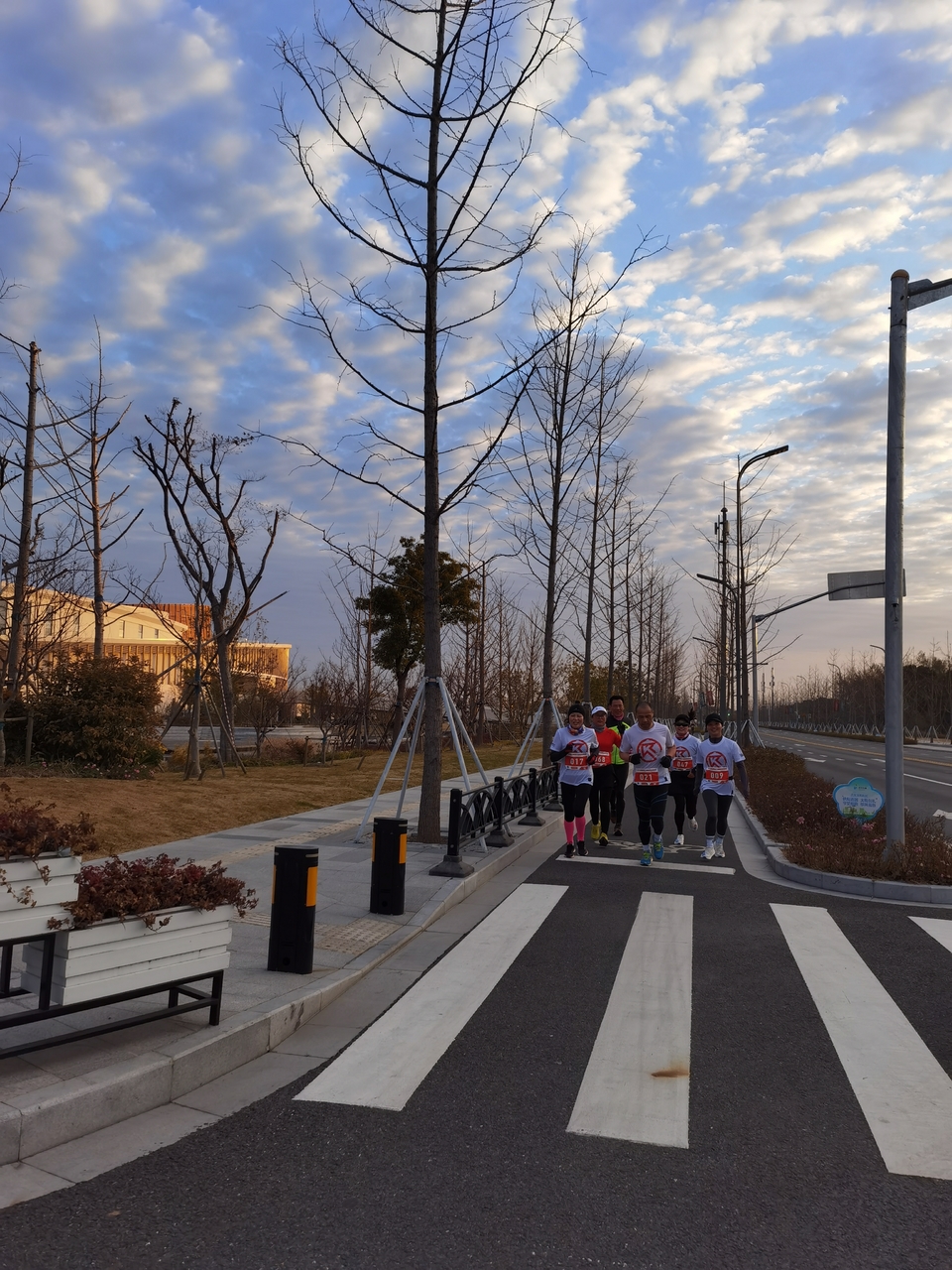 Tbt-Pym14XPKKlpcl_SaVVlUHDm9CbfgysVFjcrI20jRbh1iZZ92QY07FiaVZGaD