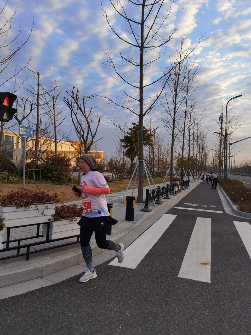 Tbt-Pym14XPKKlpcl_SaVTVIfSKFYJXhumJgkmP3rbST-uBhePa6D7mahYj_E3pk