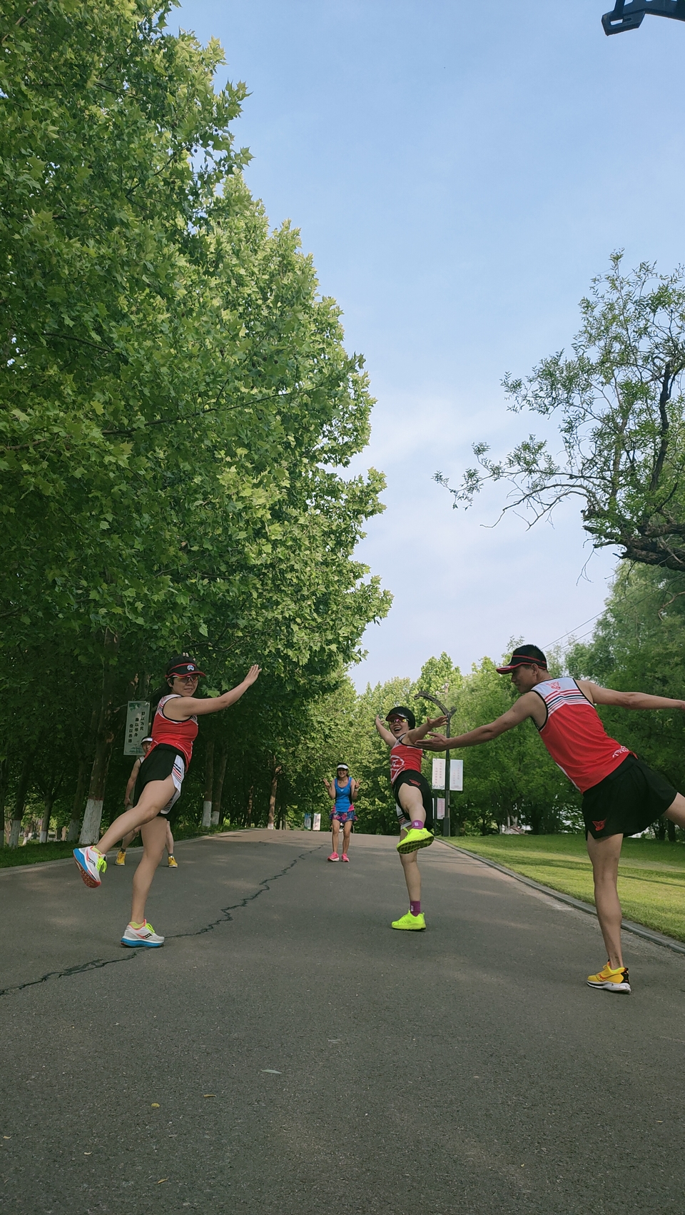 M_v2lsWjfzorupQ6cIK6xCGpNlFoENvBf2sksxyWupnt5Rg7y-RirJUfe1F5fO4j