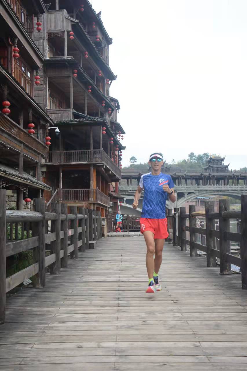 7e2MwtZJylUJfvEDBU45gWub-35UAxECQU9_DRmC37UZnFAb_j3ukNR3H4GTrkIX