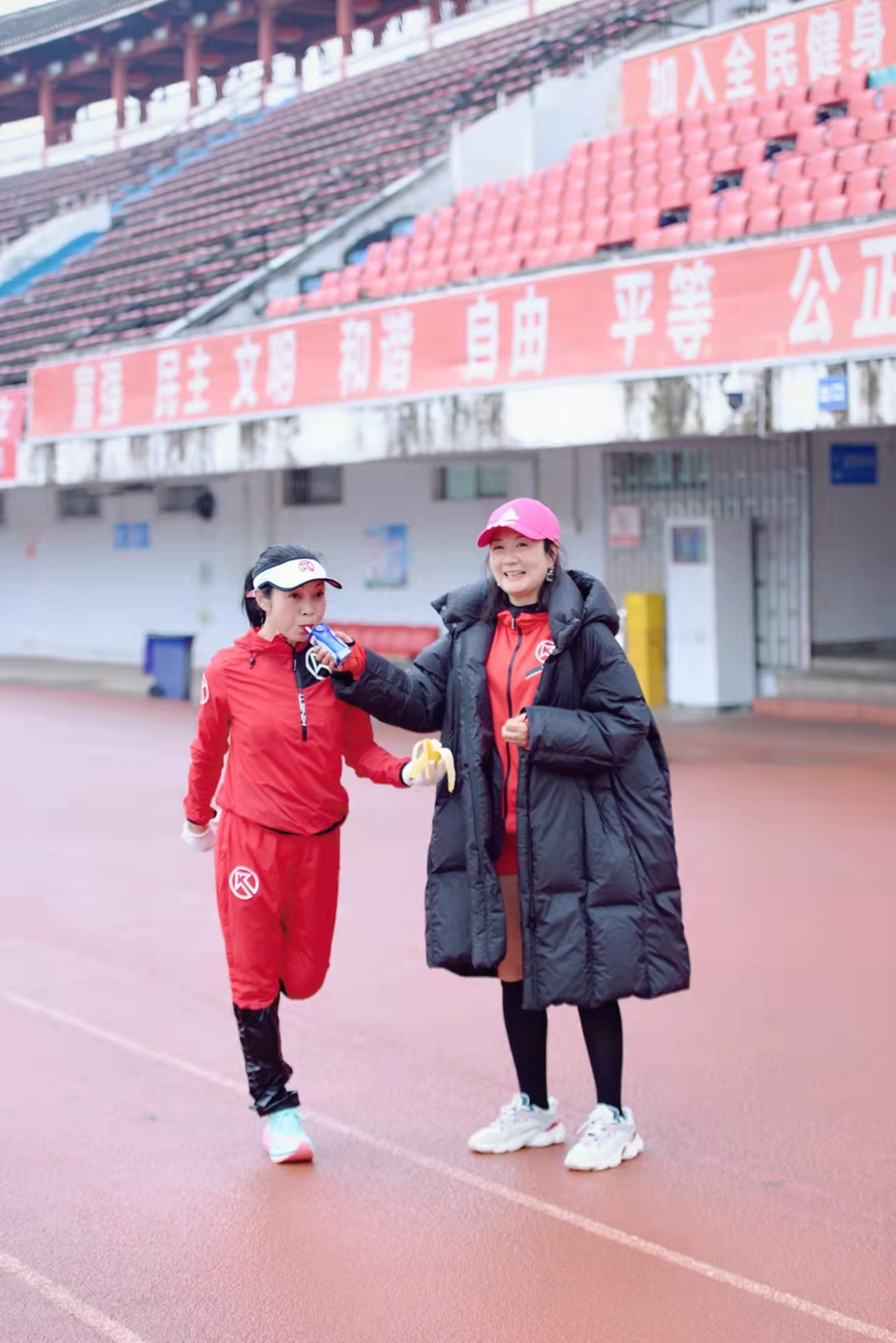 Bj6mON9cvjcFzLW5yObCOcdb9EsuE7vKZbEUk_QuU0jet5zkYdBiNVVPPm8JERx0