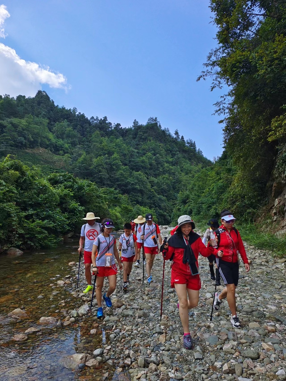 E84VgRYDIpFyT529r7dqG3yCGC93EHjLPOFzeK3YsaN8sUaBSIkhKlI-ADQdmKxe