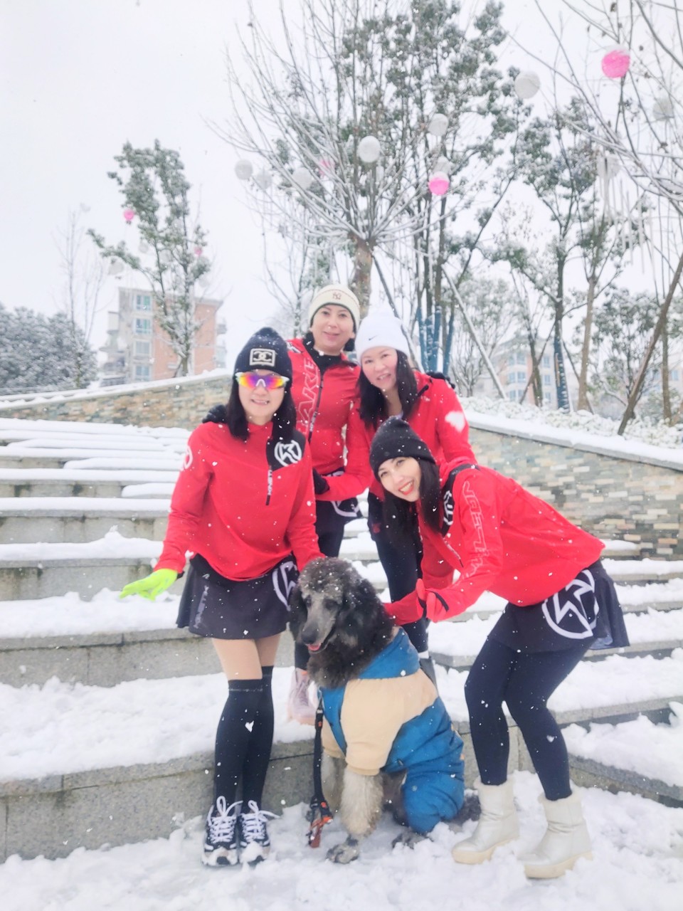 _T_blaQGFDlVBM6-ivam9y3UETXZ2rxR-c41IZgPThiFUX_8wkRuVxrcs8gTAdof