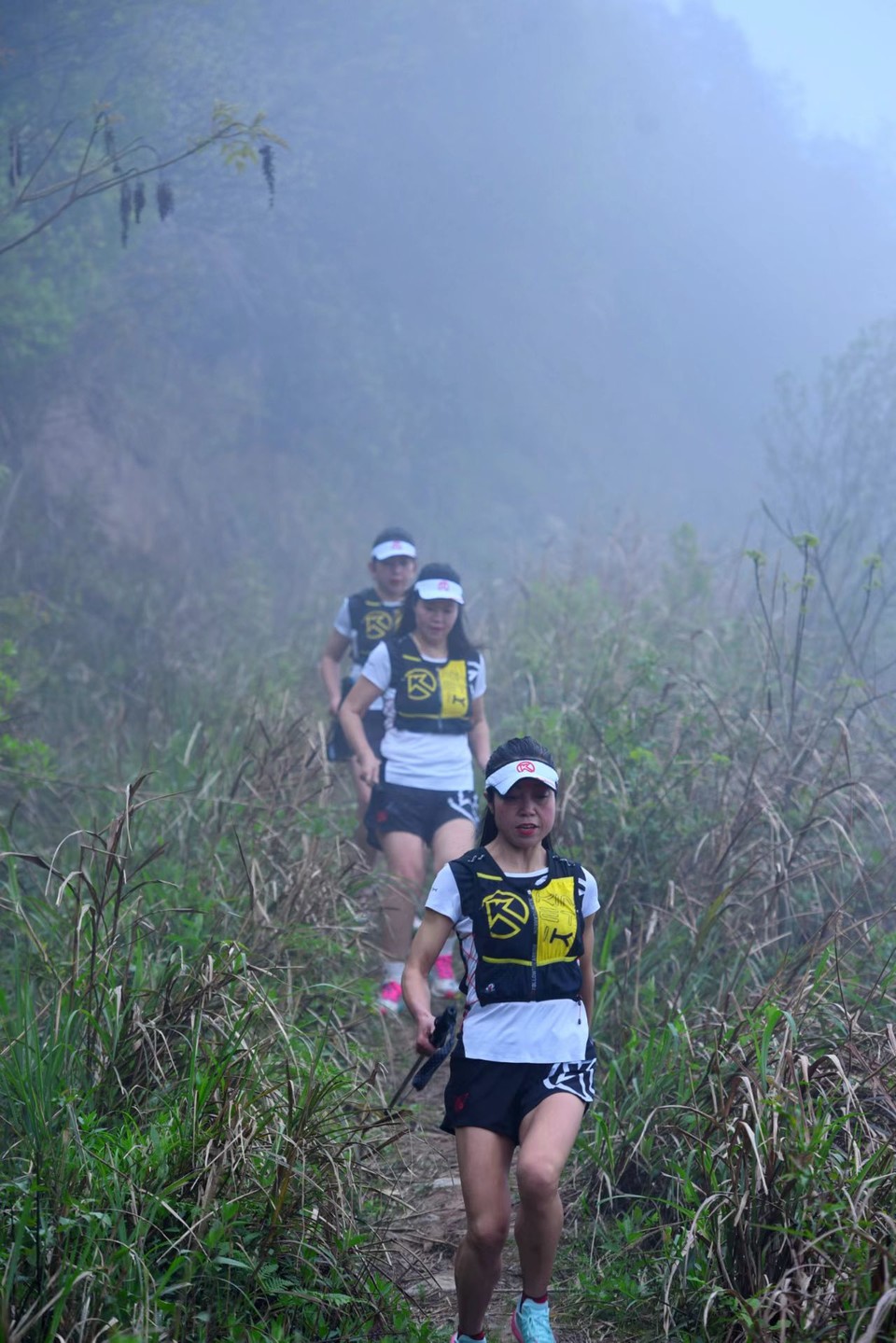 _T_blaQGFDlVBM6-ivam9_696fV_-pjbJc_26U5RXvNWHvvkYrQwnRnHQBGPEfFX