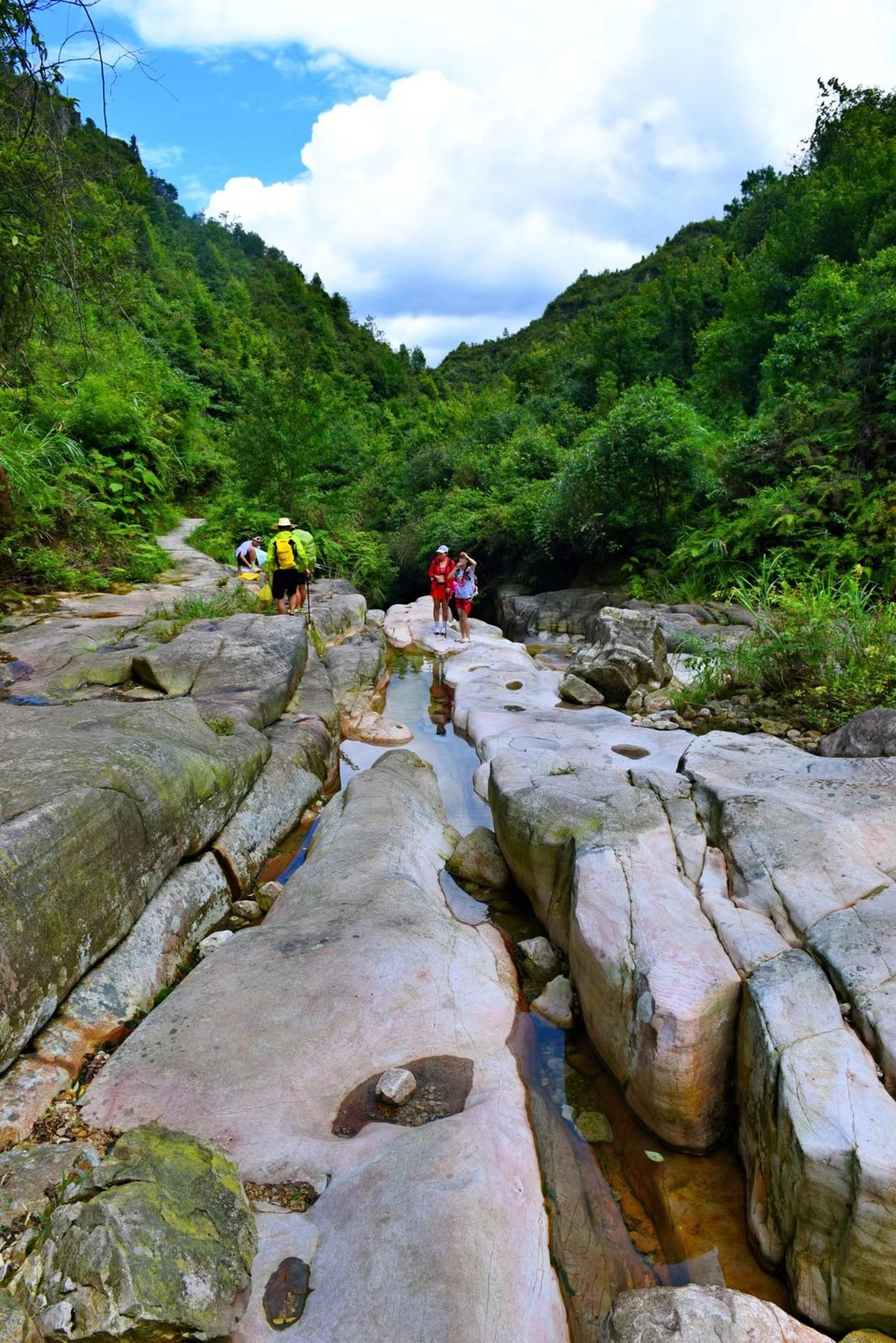 2p17SIBSV8AUDME_qgJALpGOz8woRhthuM-9g2Bs32u-nyp3cJPRoaXIU536XhZC