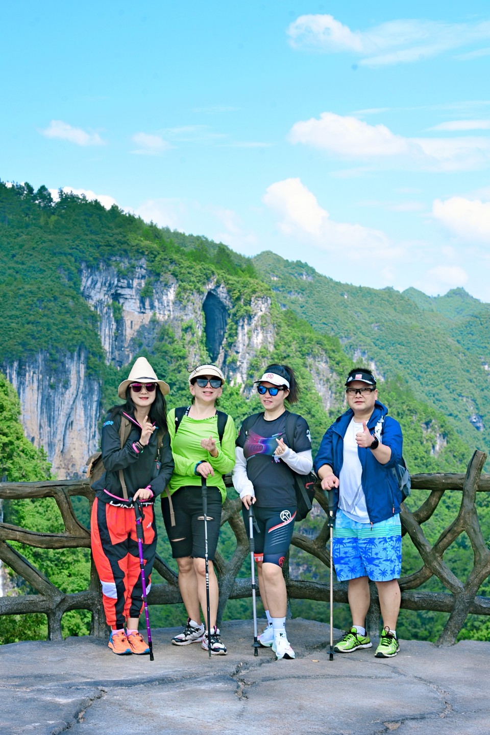 FNVdBH8JmEp-wV-_ZOoMpC1gvqnGYX_CaV_aBNCGCNhZnCpj0iqD5j3Wex1vyfAP