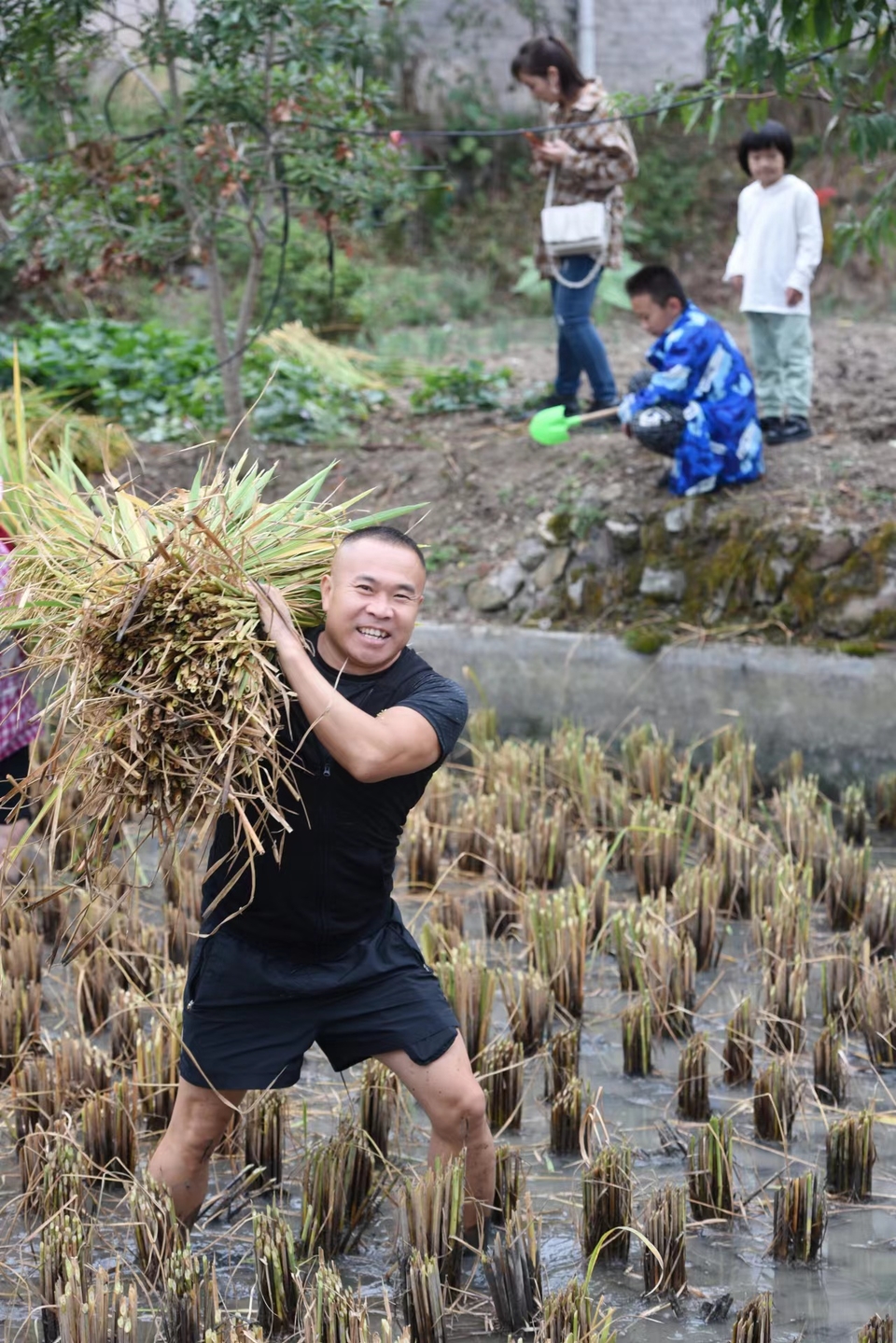 s52U__eyKRIJ7TB8RXS8rzQrM-YoexxLxTtS1atpk0uyCitU1g_PHOsNq3BwqEB1