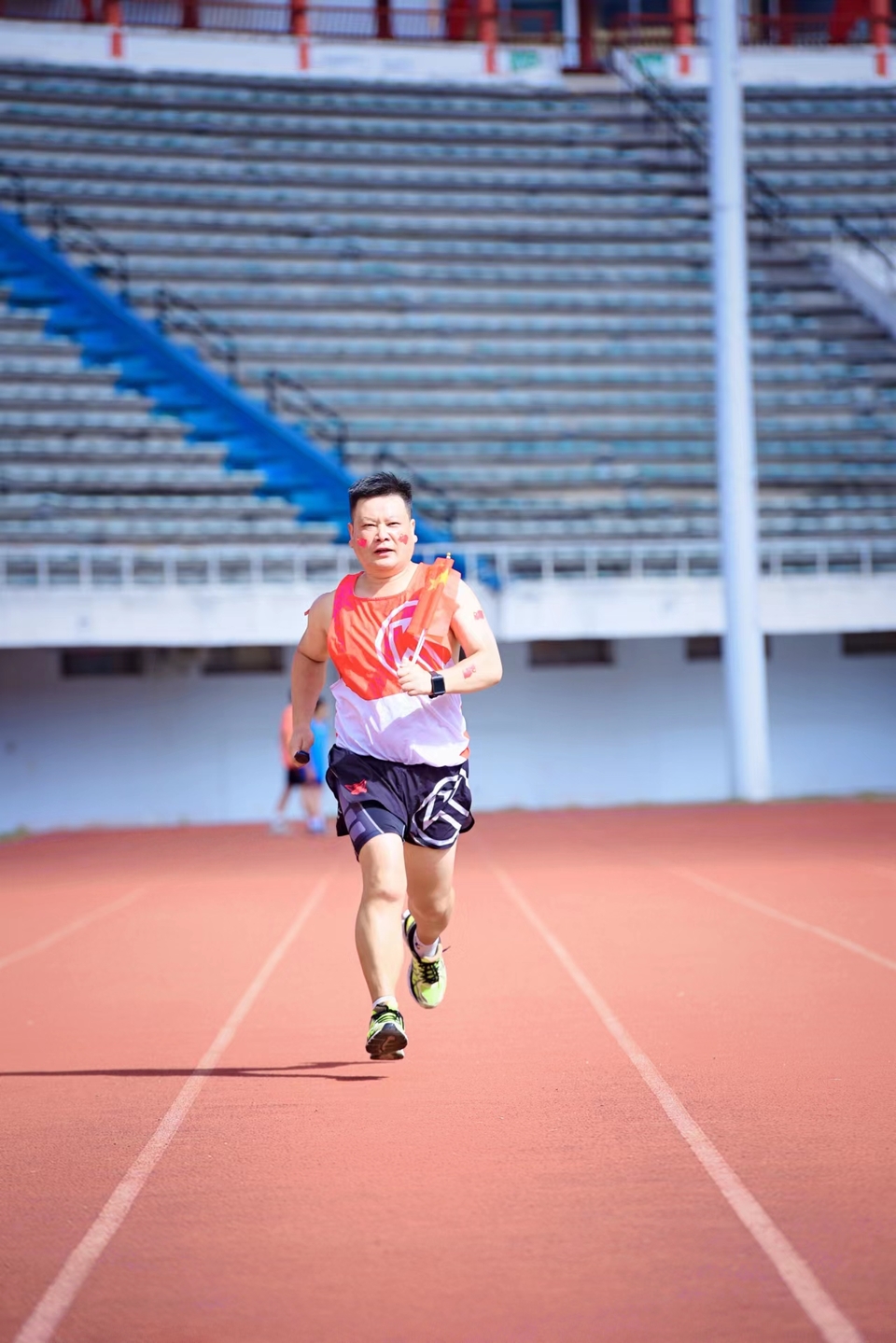 R0X_Xpz_6qBNyl1SnJUS-iW9XjyoSXGHZvADsjZBEVf9yHrYoU2bNiPtvjt4x0Tw