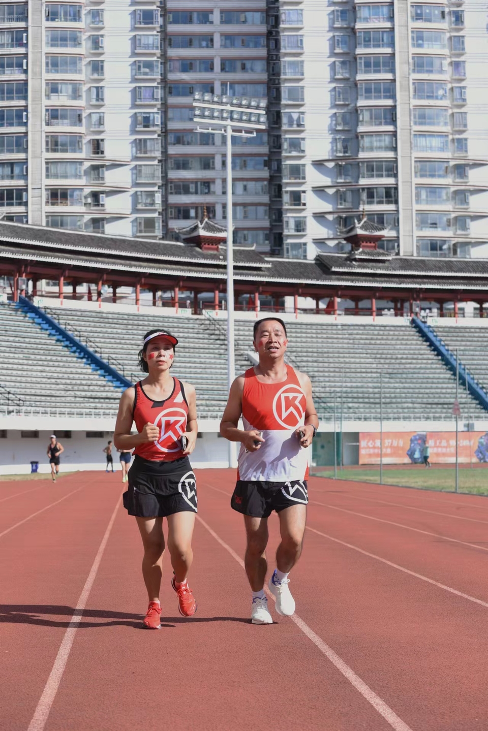 R0X_Xpz_6qBNyl1SnJUS-g9QMjxcBRwCEE8xSWljOY4zHRFknHl589JAu1TpQEXl