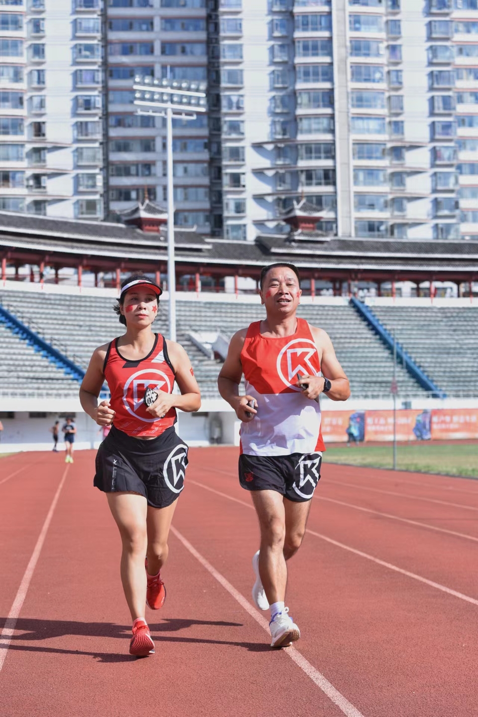 R0X_Xpz_6qBNyl1SnJUS-h1PSzM-SOFfRwxxJHb_PtTJslPzDWR11ZBZOaSn8-z4