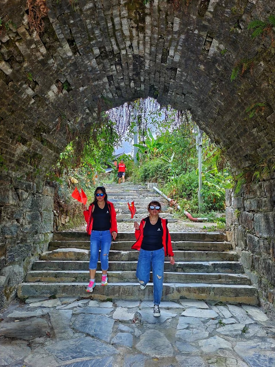 Ctg4-g-LgkNUGXL-_6BHYAzIPD7YX0DZ9Q0RLwJQ0hnosF7HvzpCXtVck4KzNG5y