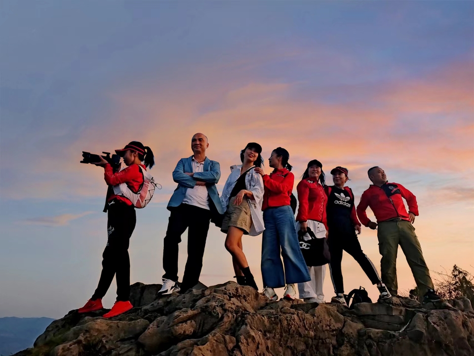 -CZKbFOxM-a4su0qY72XaaSWwAcOrUUhfUhsu5CgvU-a6_UnpMyy4oFnid-WlOap