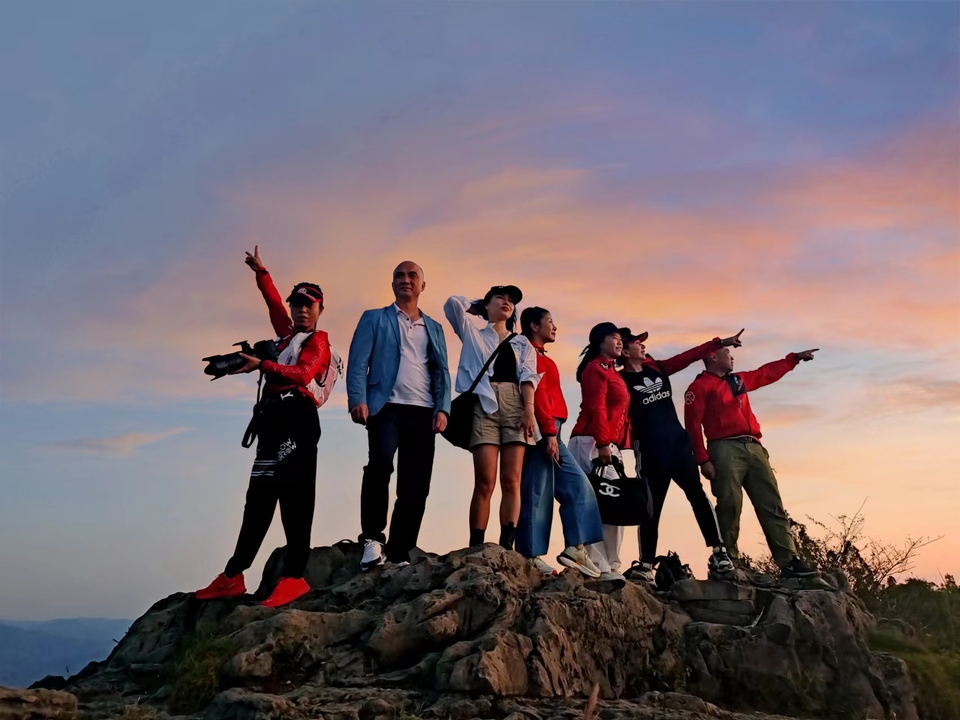 -CZKbFOxM-a4su0qY72XactxDa_kACPpRsmyq1GyEhdVygkQJQWWxKHfdW3f8rcW