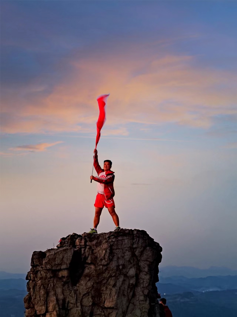 6xvMnaf12XDNlFhVuJhN5b3OSwmT8qckUUxBKyezVcBZoPsdk0RUwcbuSw9i7PqW