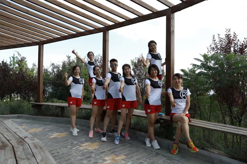 0yz3b-xEqlR4-QYBTHZOQ1YK8PvF3wNzgJfLBkx33crZeCRAHEb2h8U1NqarQQf8