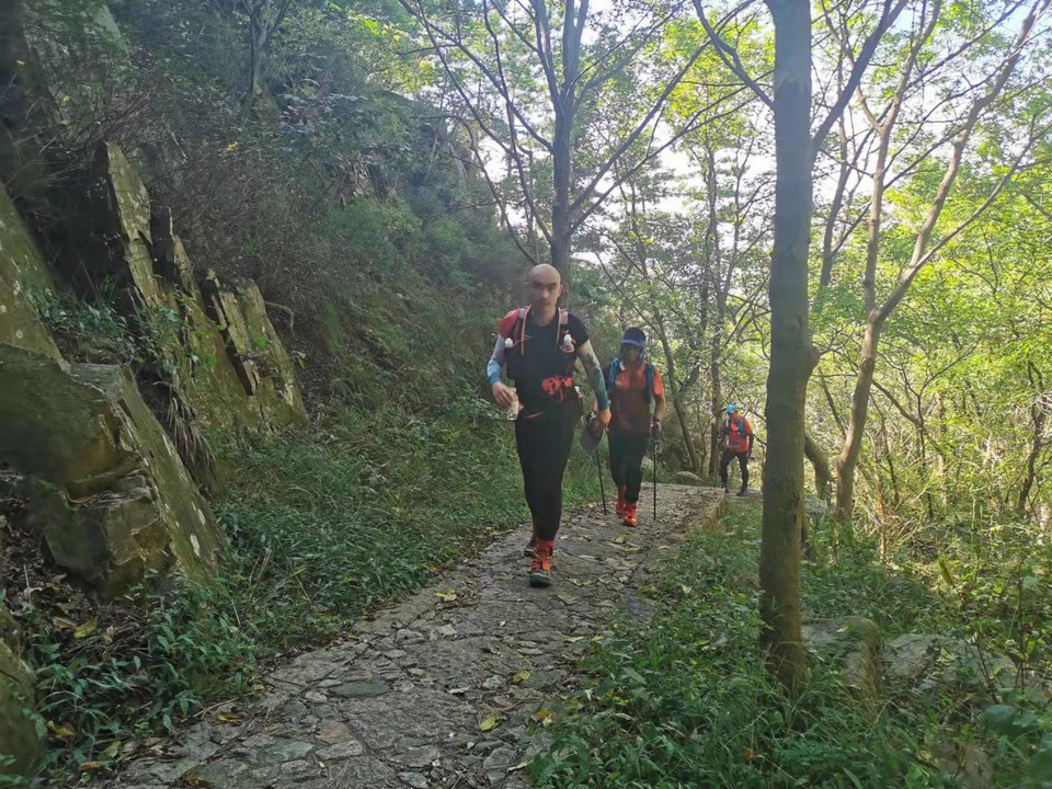 Emc9gCYt0m2hv8vtMj61wCGBmCiShEMUE31E5h2e2-Z3sU5Nwl5J71bBSA9HpjBp