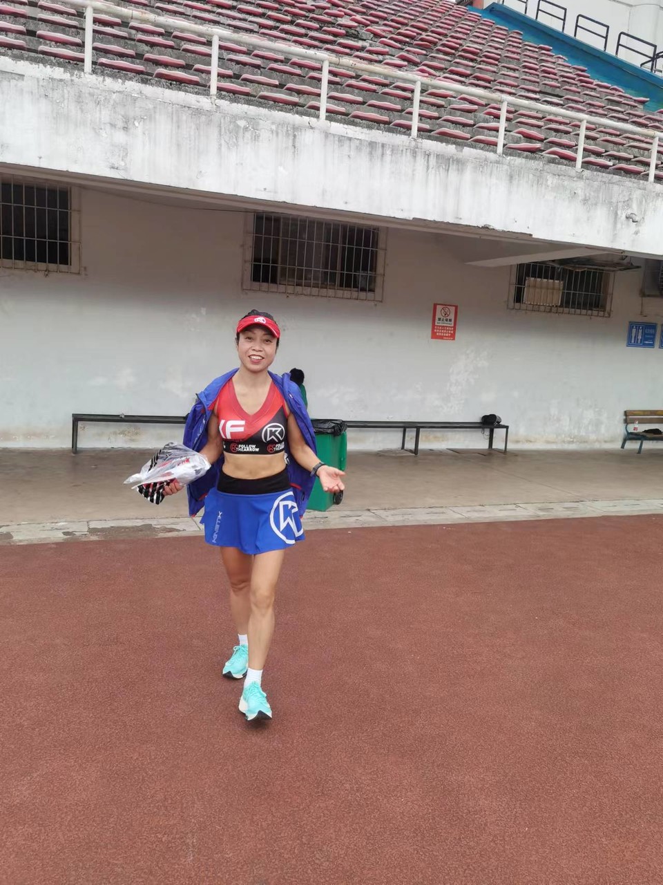 T4V5yCS_kzo_3YlrP589pUzlXHTLuvcyoNFSGdE_OsZrPzJwBYRRzNCkK8G-6Wx0