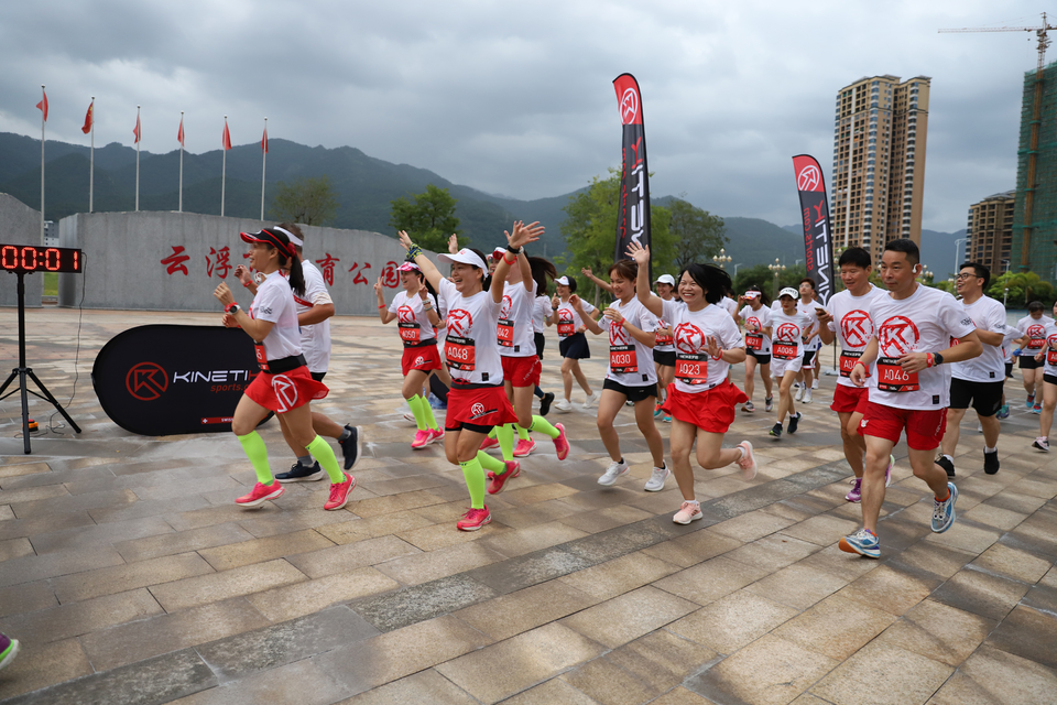 -q0murCE_-BbuKaRzLJ4iXRHlMXm3Etna3aAEGDNTD-xy676yVUM5ZU543kFQQht