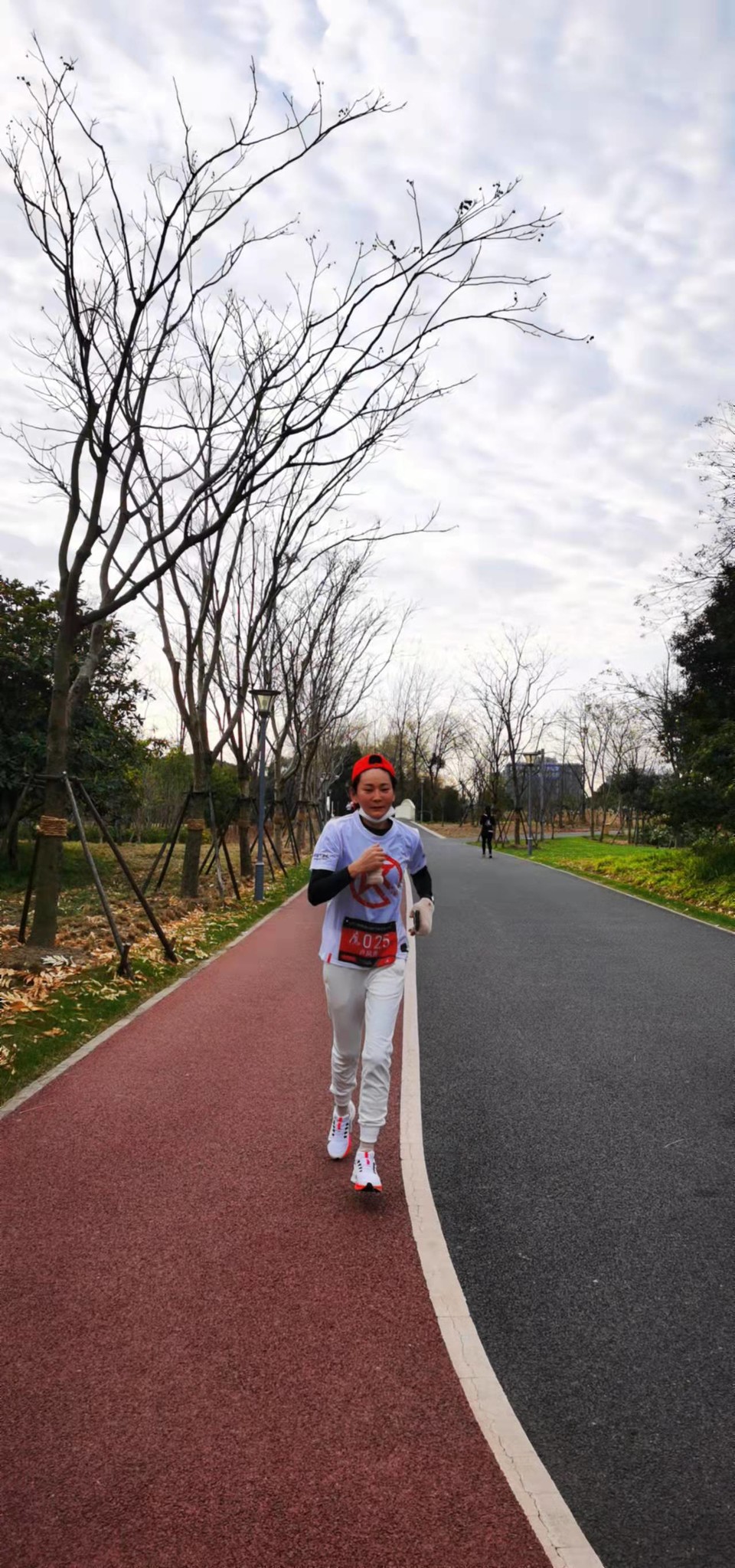 tb_ENtVazgjRsc0bg8WvZrwqQASQ7cTVGsoJug1q44wire22qP_ZJEXvSzxpXcBf