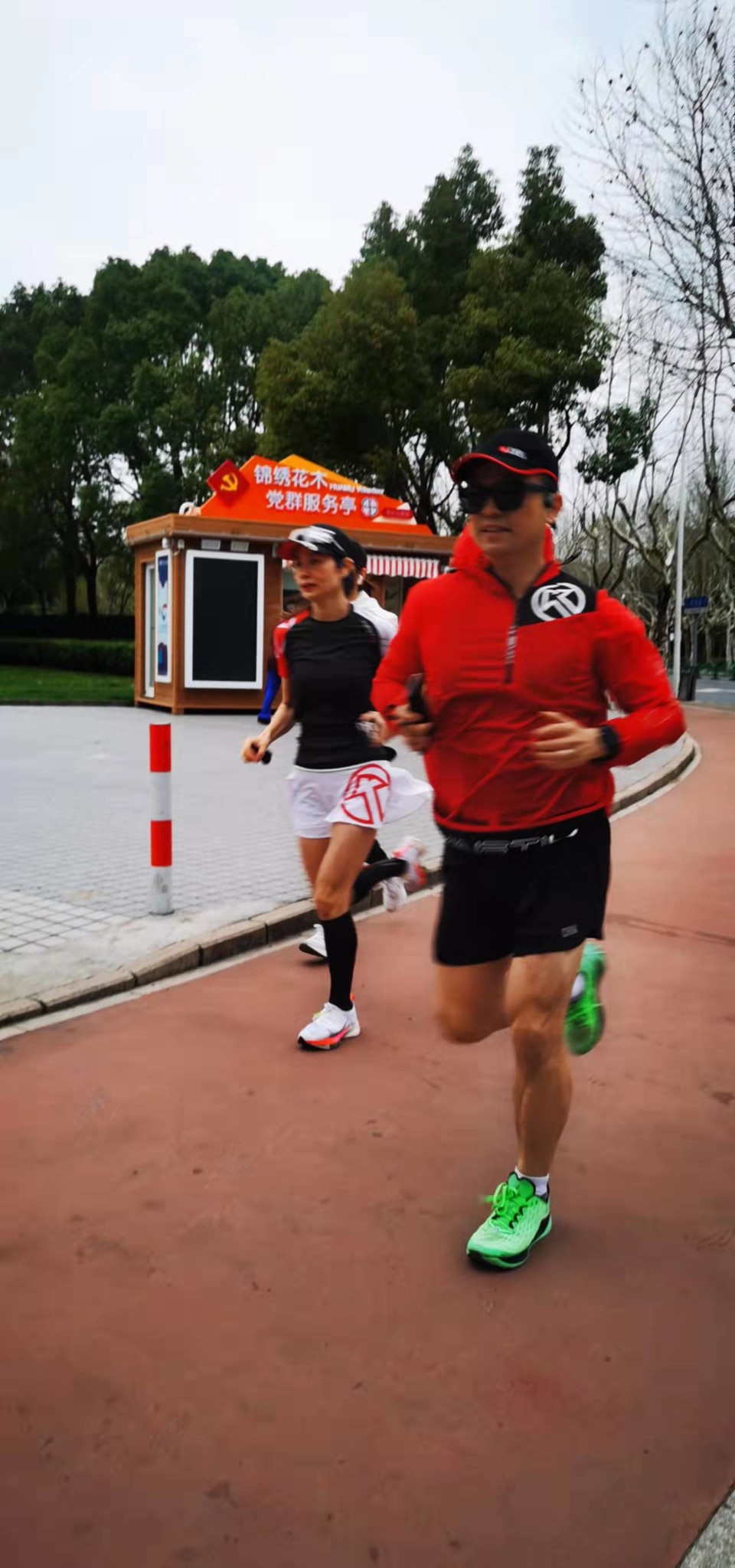 kyPb8Pf7llAlA-fUHO9W0GwZ97rmBAy_jElw9bRAW30F9JR5Ri5MXGOvd8WDqNHe