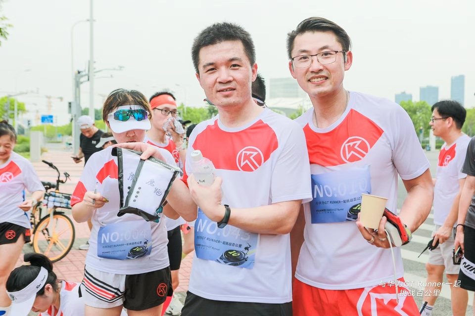 Z0-0kcSjAZ55ZWIjXMrFVGM72aUHSqyCXrzvFI0sSopBw9vagLcczUlCZM1jY-1v