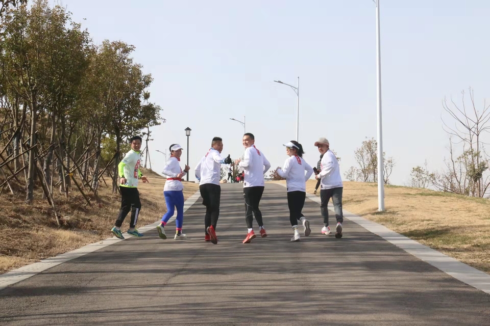 cqaHVyF5pkdhhqrjdIOR6kTW1kECSiHLnr7BjBlW1YLWo6pFjuTsSTd3KW7F17Hq