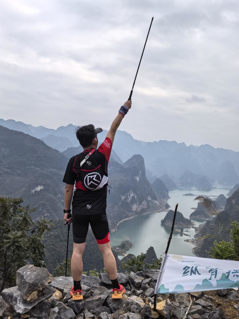 D_24FmUzn2jMs2jrlP9e23f4_L3VZszcVElp_EWqPkKhJpM_Ssj6awDhEpXrqnVr