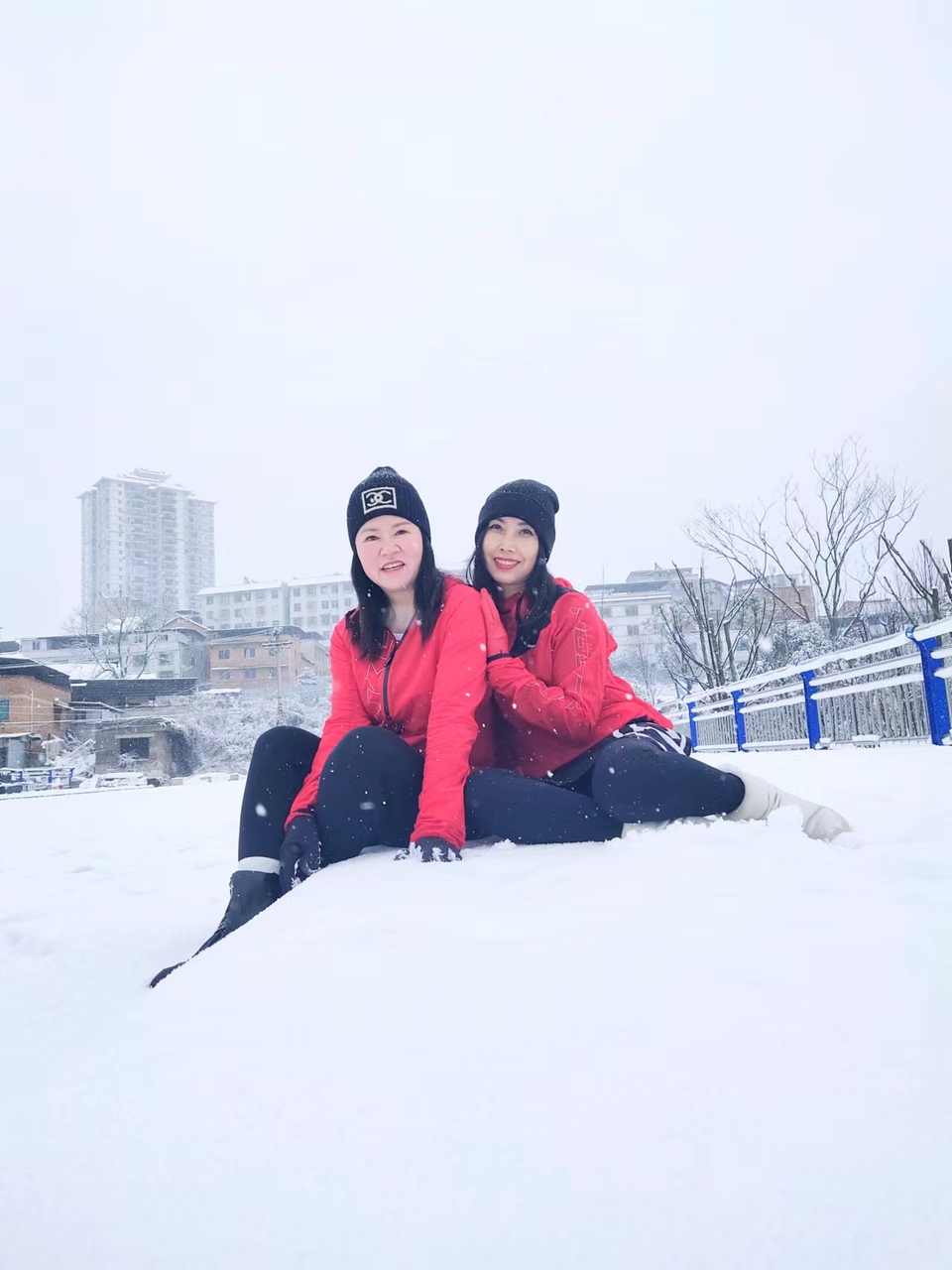 IgG3LBWxGgf6IQoQto5eOSVbD4jOv9u2v5FphRJbojdnWG8JGedGkSI5OrLYW3yA