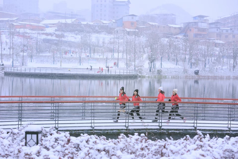 IgG3LBWxGgf6IQoQto5eOUsnkPF72XnrHltQibxw71QGoQLh1in820o058LH2DTh