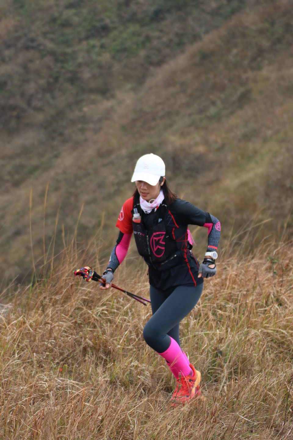 RO_tRFiTviHjSCMncggAGG2JI-iXsCGSknJXS0HfCiADh_HOEowxLbUeHHWN-ehJ