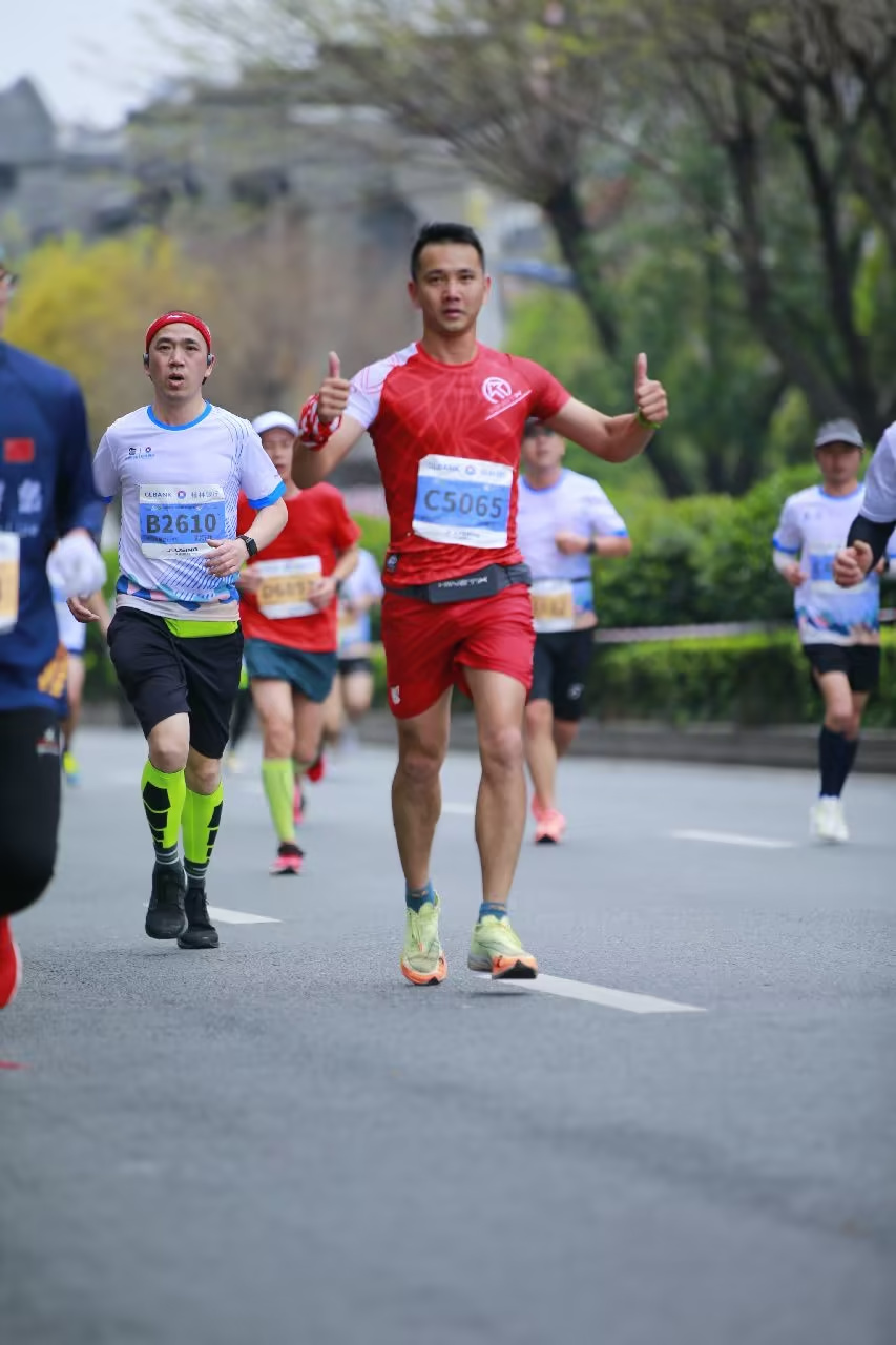 ElA3CE3H1VewDQKAic3TmRAFFrBAZQcn9EKSc2ftNBwyFrKqsfY-wKNRygejcu8q