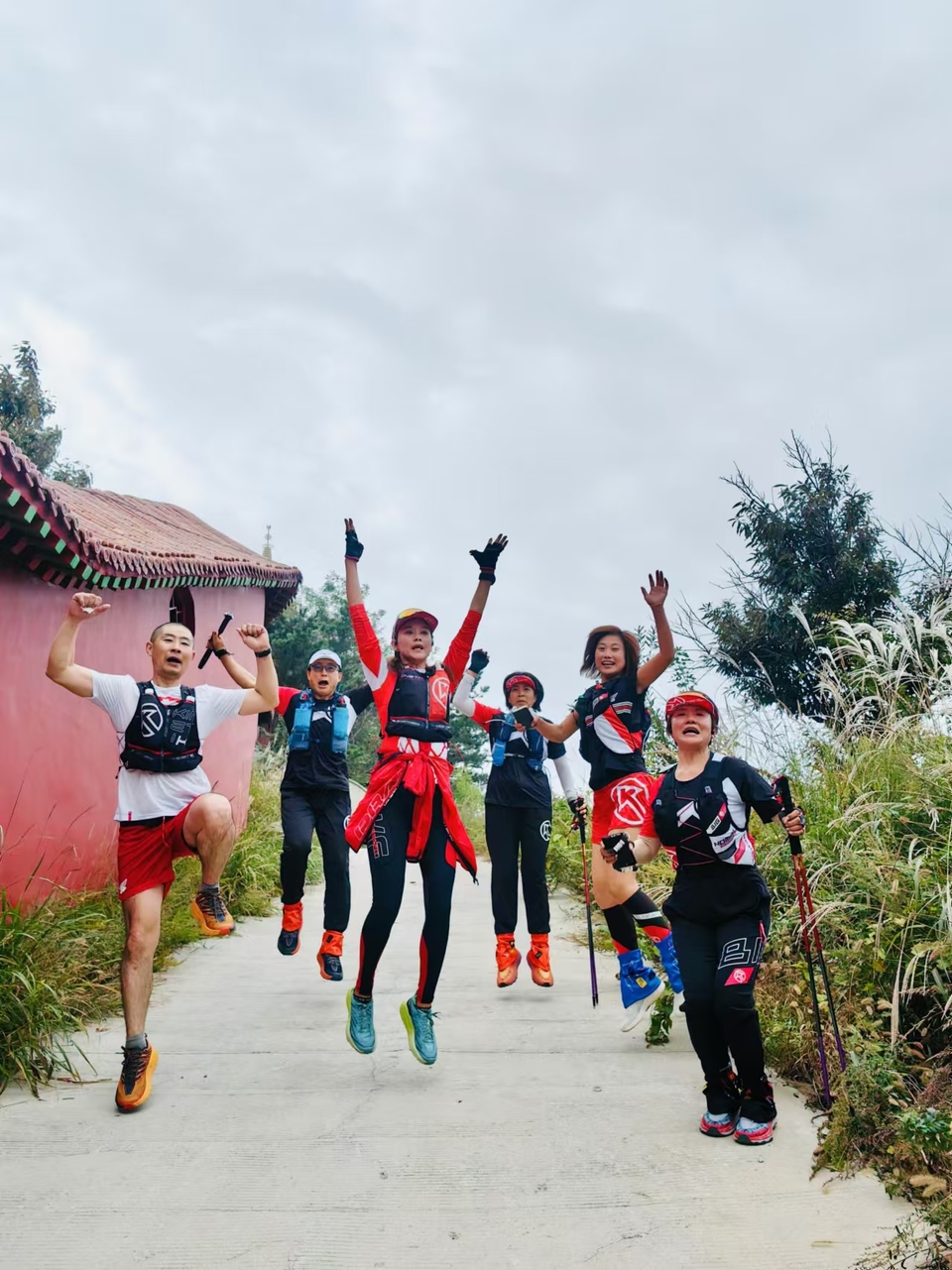 LDc9KLlemVZ6sug_Ehs-ZSMKzDji8Cf7qlU_rURMFBEF_cJISLa7Ny04ispedC2q