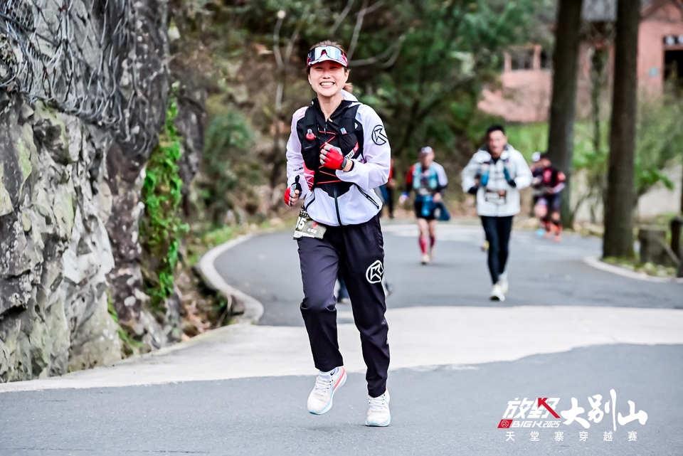 _DHGMCLR2eaPPPmbgg2SxybAVTIM0r9TGh0F0FIE2krlxywFT7U4LywuKat5TABe