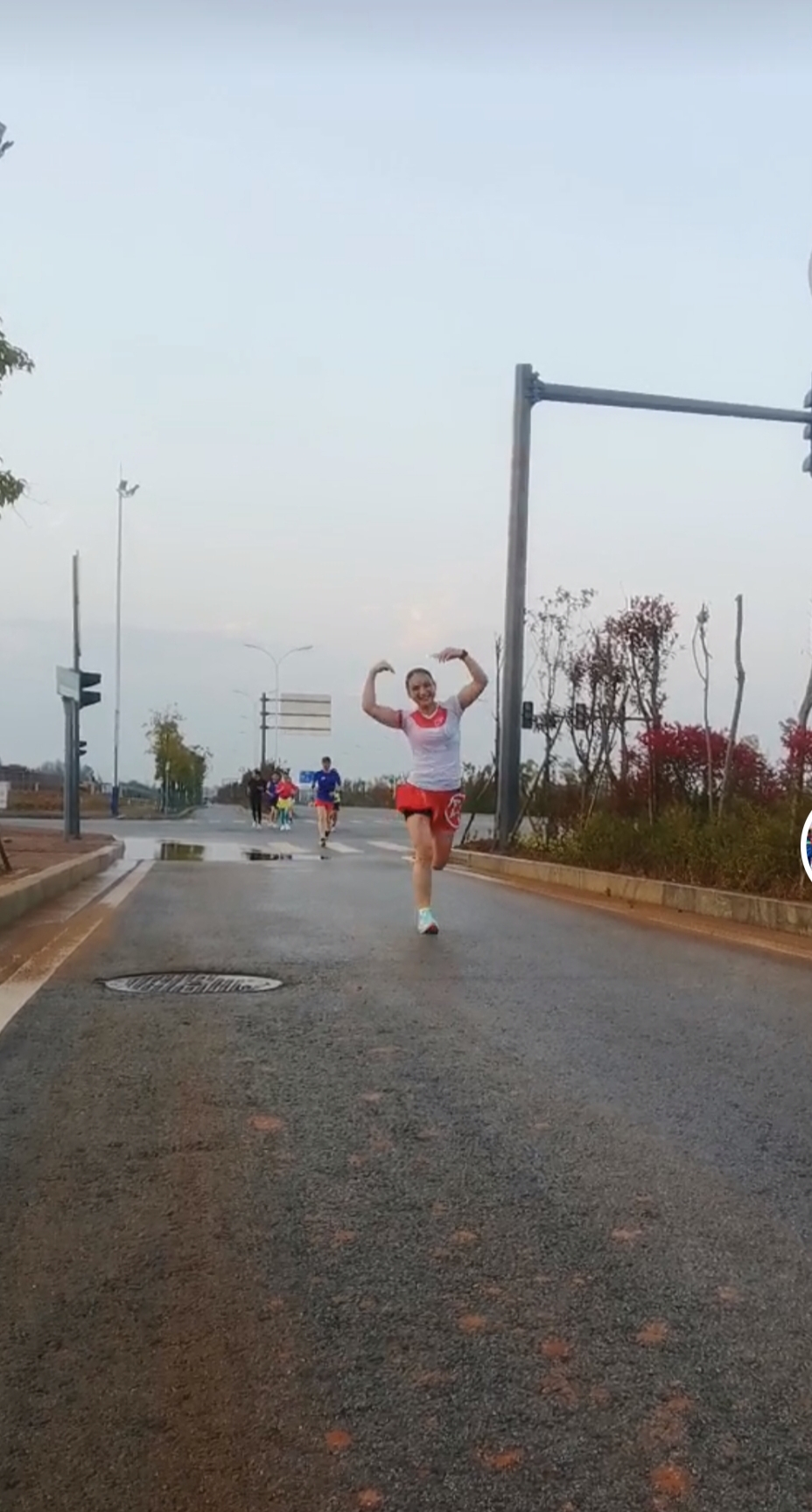 J-DfE6hsKyFoVw4AkTyitkFw1qzdxWZqnU8bocxwV3emE1d1-q59hzEQWRpveaEQ