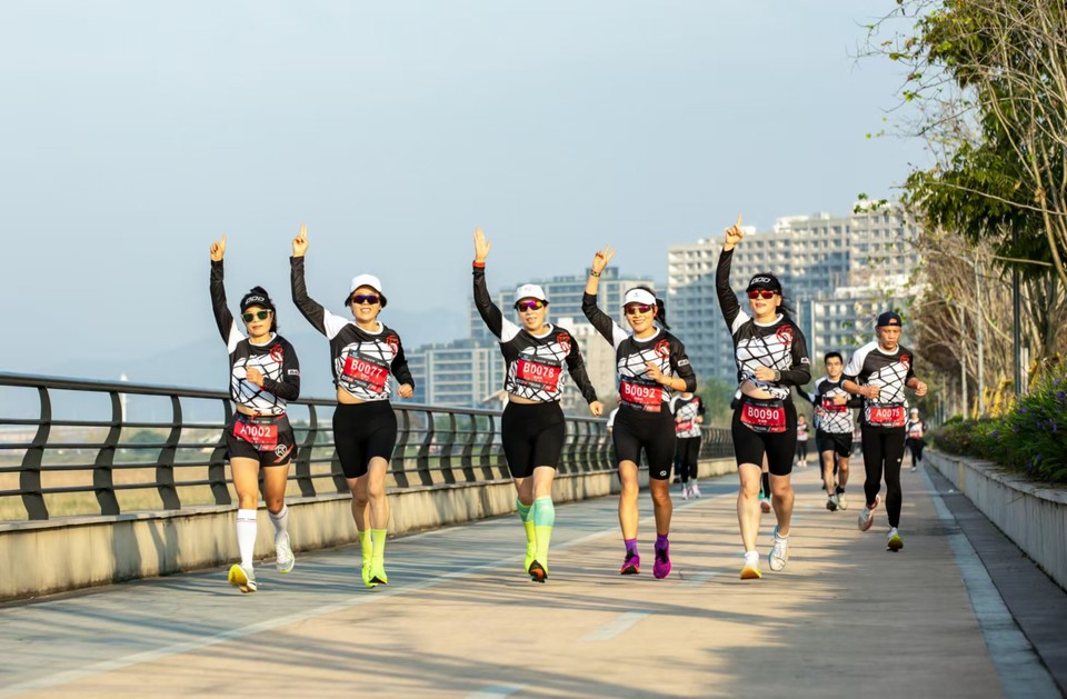 BPyb7JKywoRDw5Qr_pz2OPeUARvqSaVul_bFEzf_YbstaEagJ61YU_akRiXuFERj