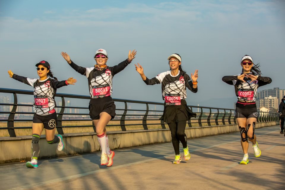 BPyb7JKywoRDw5Qr_pz2OMUamaiFztZbXxde8_9yNTeK5rSXpJC8H_stqZcp4wNg