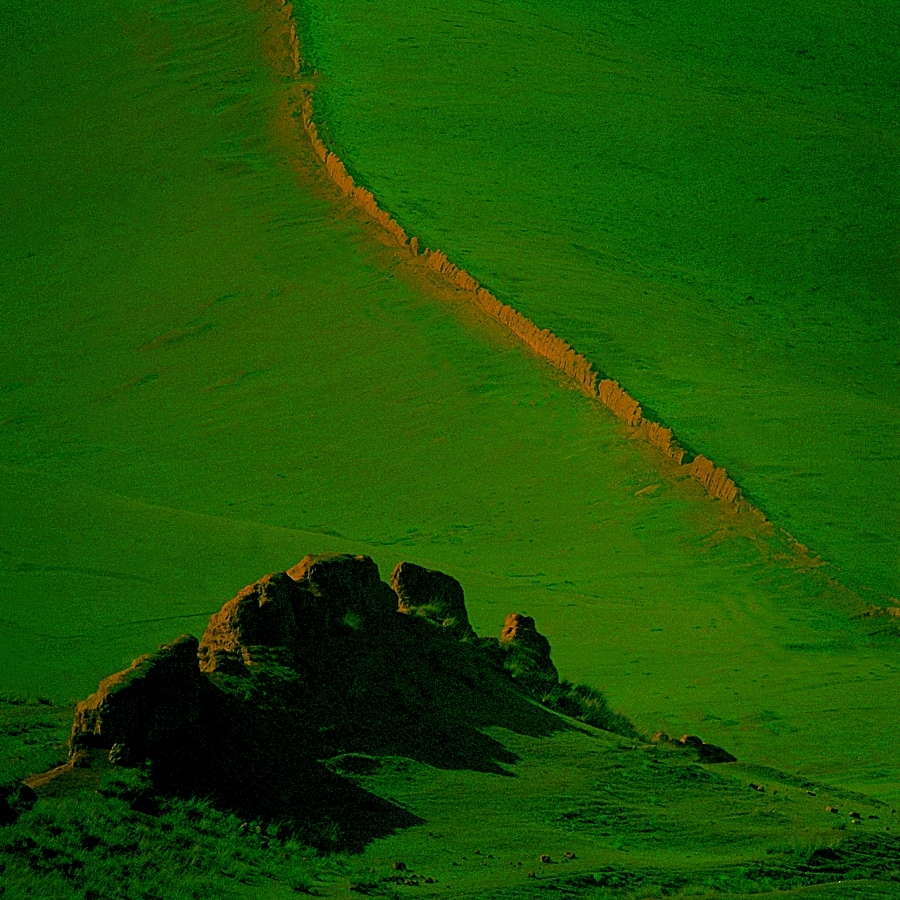 天祝县乌鞘岭-绿染大地