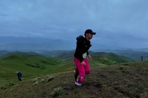 乌鞘岭越野赛-王清拍摄
